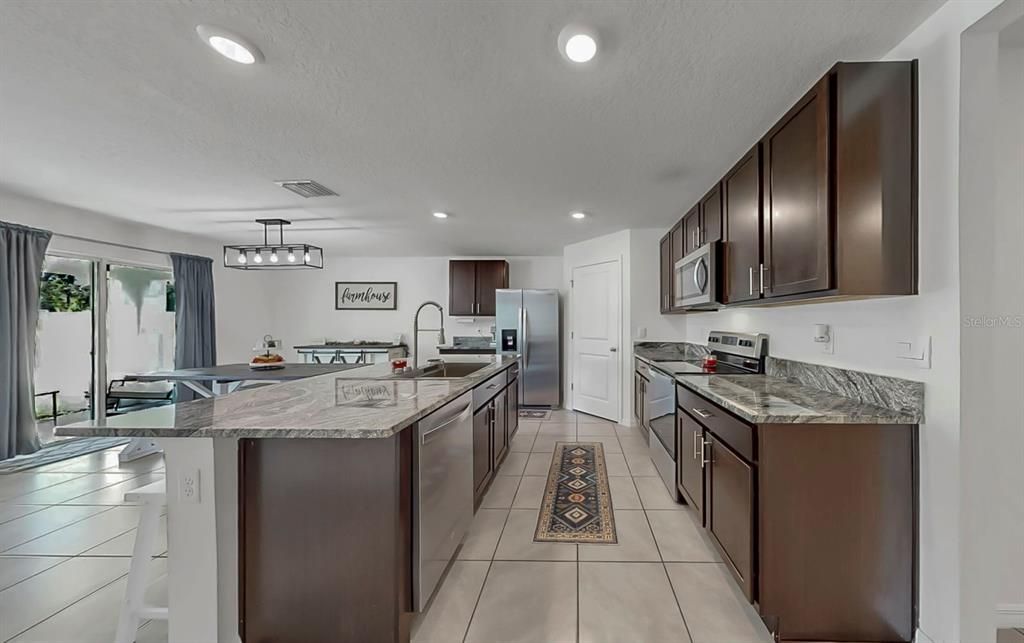 For Sale: $375,000 (4 beds, 2 baths, 1846 Square Feet)