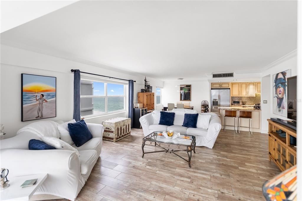 В аренду: $9,500 (2 спален, 2 ванн, 1403 Квадратных фут)