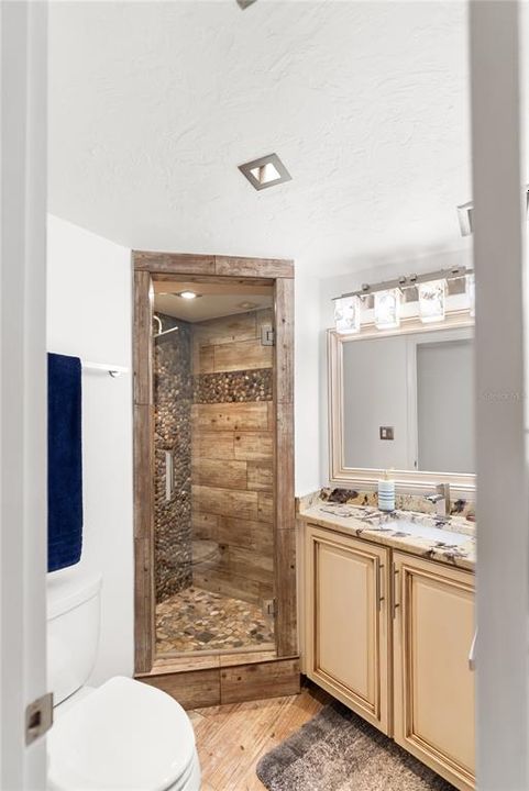 В аренду: $9,500 (2 спален, 2 ванн, 1403 Квадратных фут)