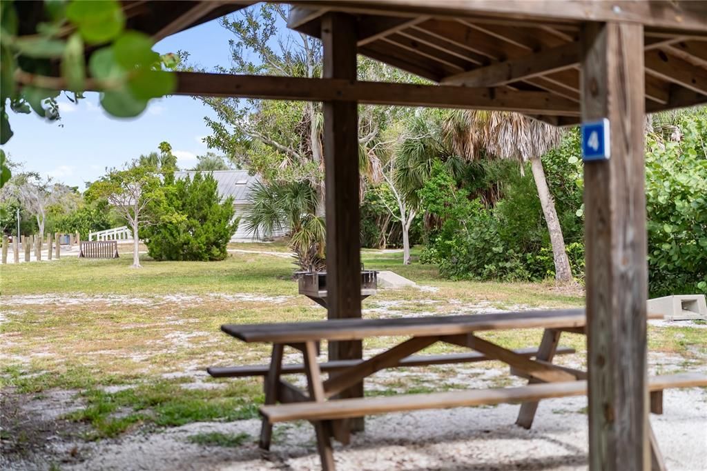 В аренду: $9,500 (2 спален, 2 ванн, 1403 Квадратных фут)