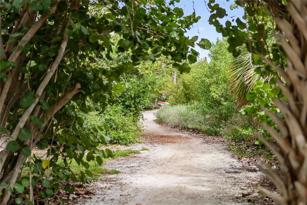 В аренду: $9,500 (2 спален, 2 ванн, 1403 Квадратных фут)