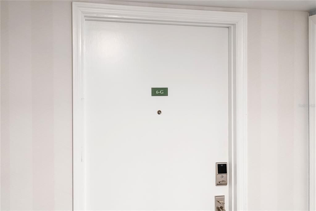 В аренду: $9,500 (2 спален, 2 ванн, 1403 Квадратных фут)