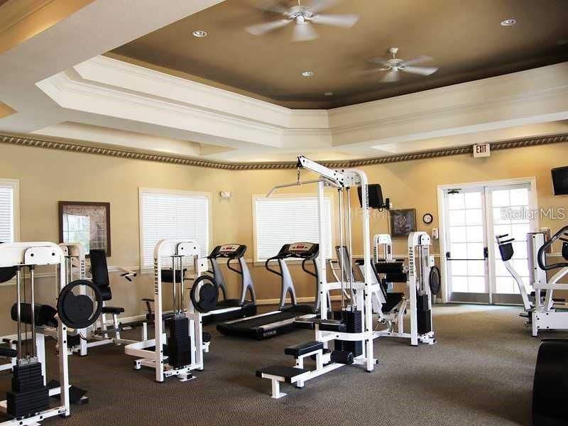 For Sale: $160,000 (2 beds, 1 baths, 901 Square Feet)