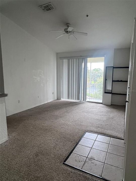 For Sale: $160,000 (2 beds, 1 baths, 901 Square Feet)