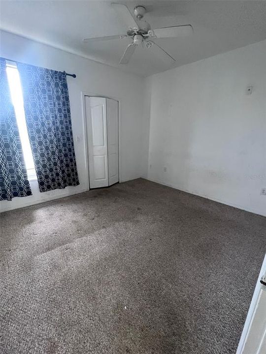 For Sale: $160,000 (2 beds, 1 baths, 901 Square Feet)