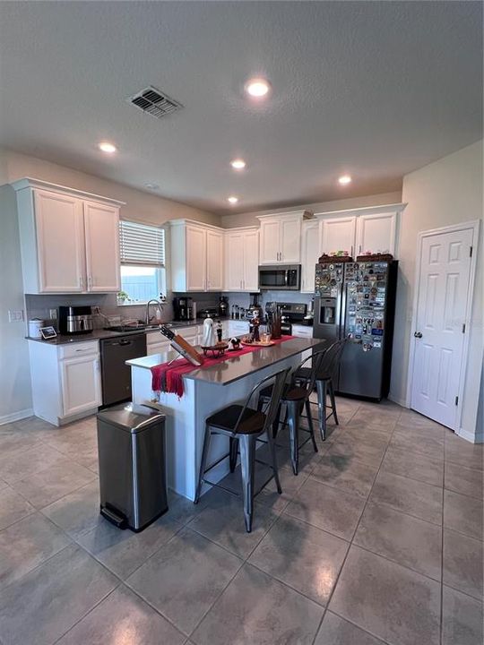 For Sale: $399,000 (4 beds, 2 baths, 1859 Square Feet)