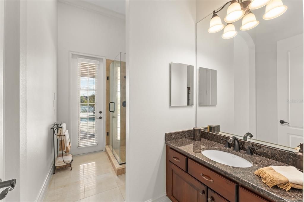 En Venta: $1,999,900 (4 camas, 4 baños, 4247 Pies cuadrados)