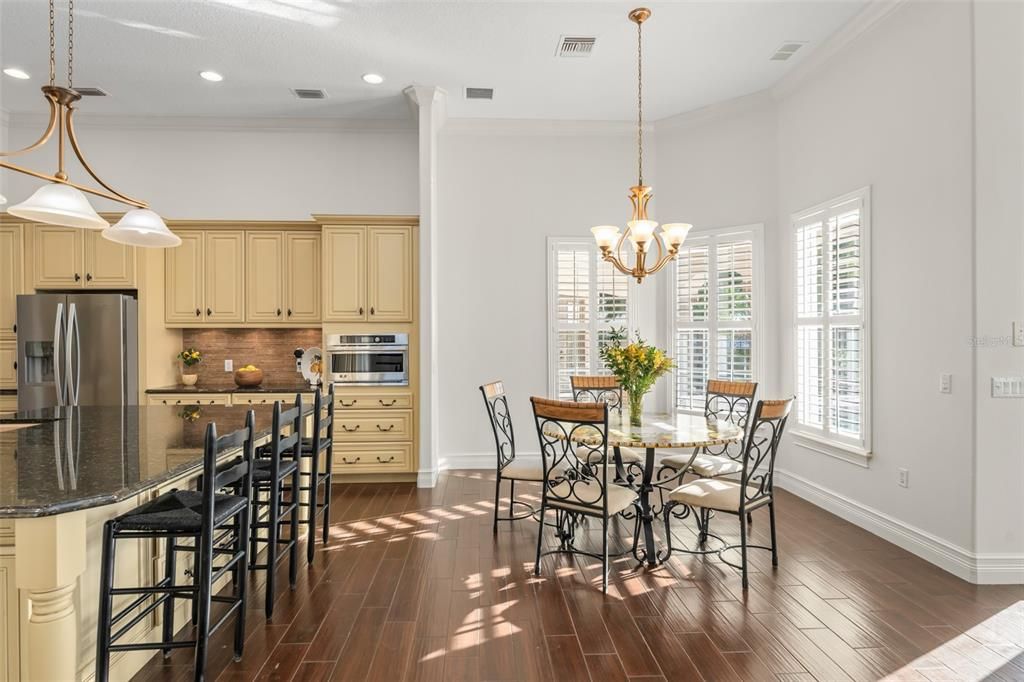 En Venta: $1,999,900 (4 camas, 4 baños, 4247 Pies cuadrados)