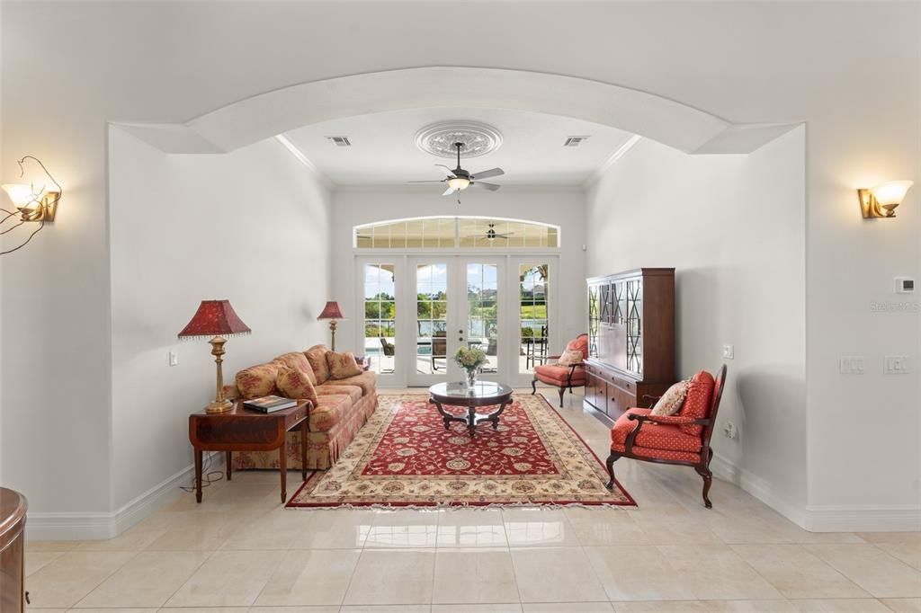 En Venta: $1,999,900 (4 camas, 4 baños, 4247 Pies cuadrados)