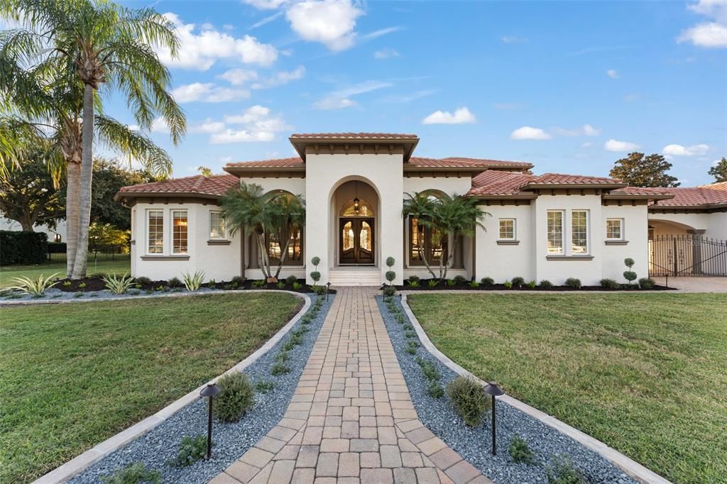 En Venta: $1,999,900 (4 camas, 4 baños, 4247 Pies cuadrados)