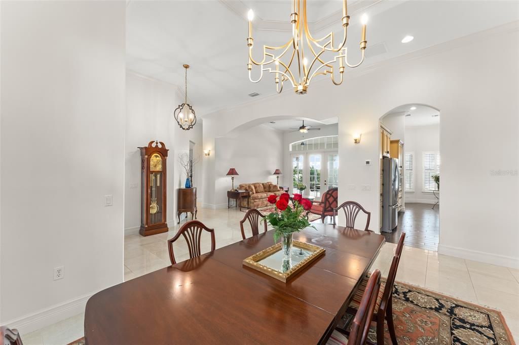 En Venta: $1,999,900 (4 camas, 4 baños, 4247 Pies cuadrados)