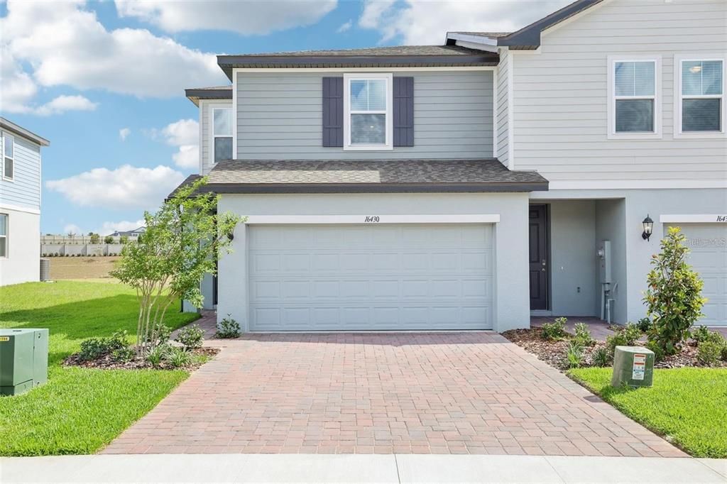 Recently Rented: $2,300 (3 beds, 2 baths, 1566 Square Feet)