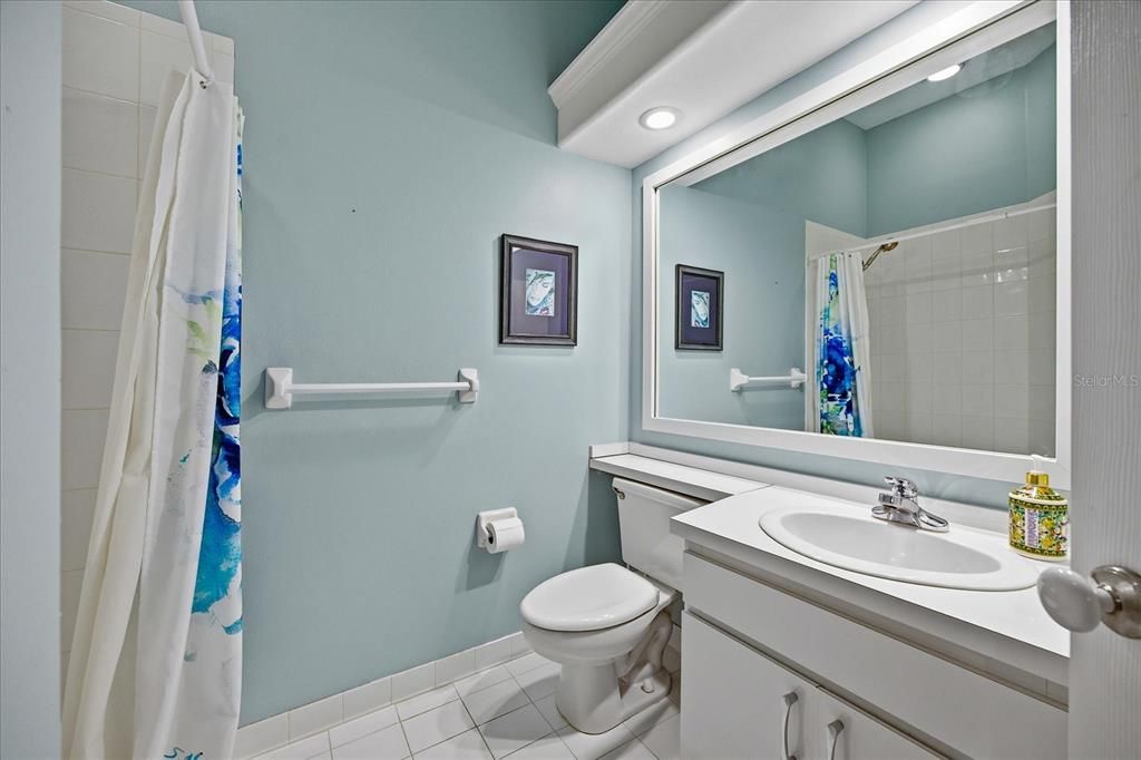 For Sale: $1,425,000 (5 beds, 4 baths, 4144 Square Feet)