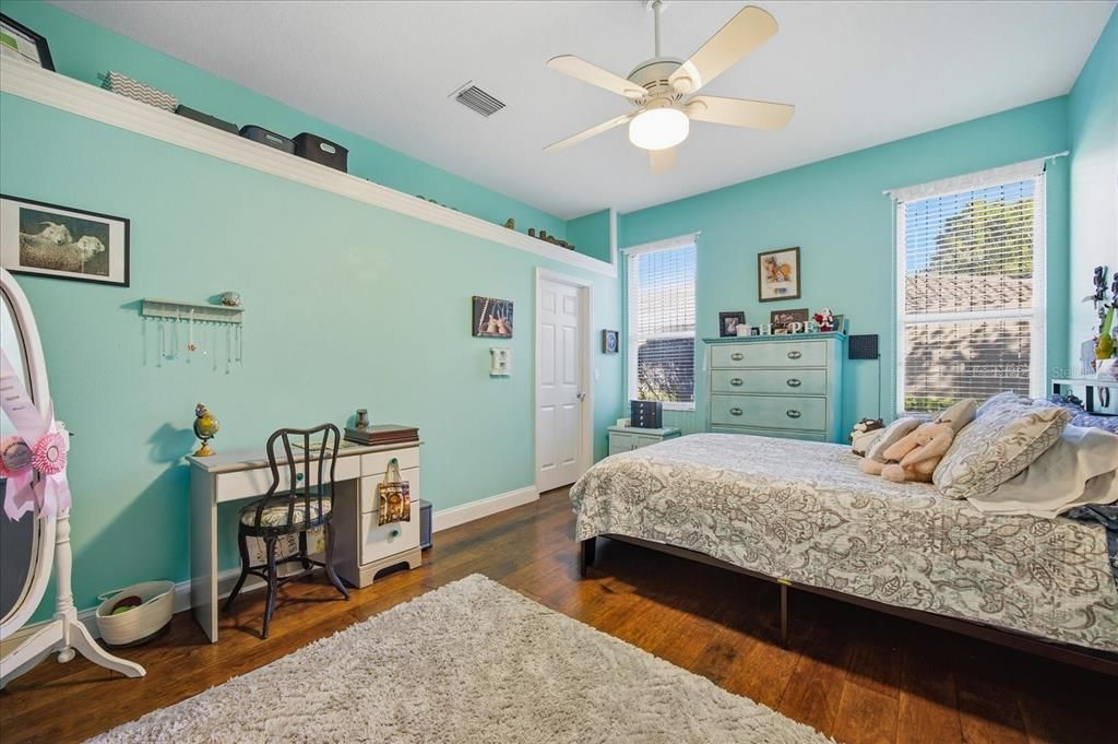 For Sale: $1,425,000 (5 beds, 4 baths, 4144 Square Feet)