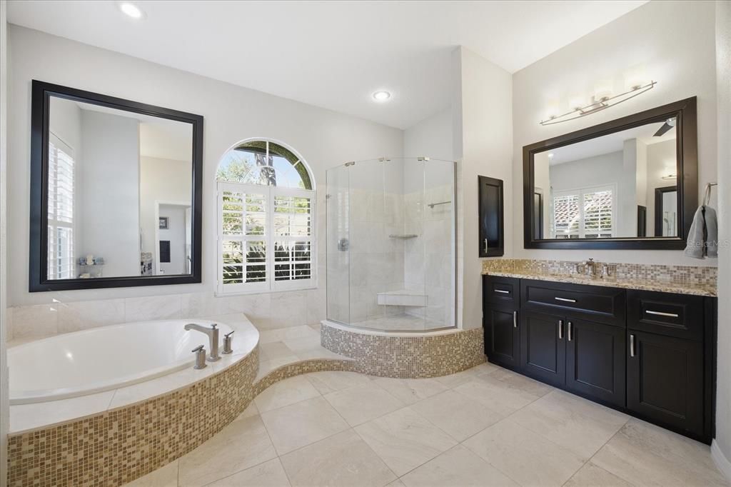 For Sale: $1,425,000 (5 beds, 4 baths, 4144 Square Feet)