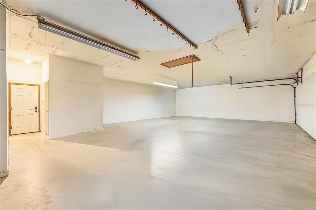 Active With Contract: $699,000 (4 beds, 3 baths, 3559 Square Feet)