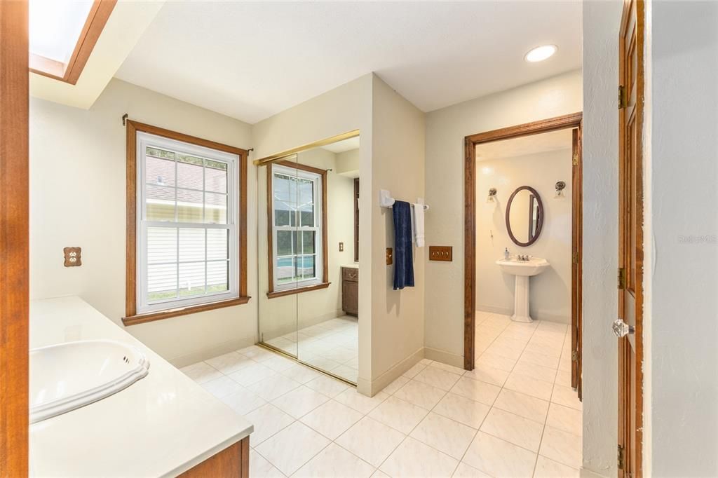 Active With Contract: $699,000 (4 beds, 3 baths, 3559 Square Feet)