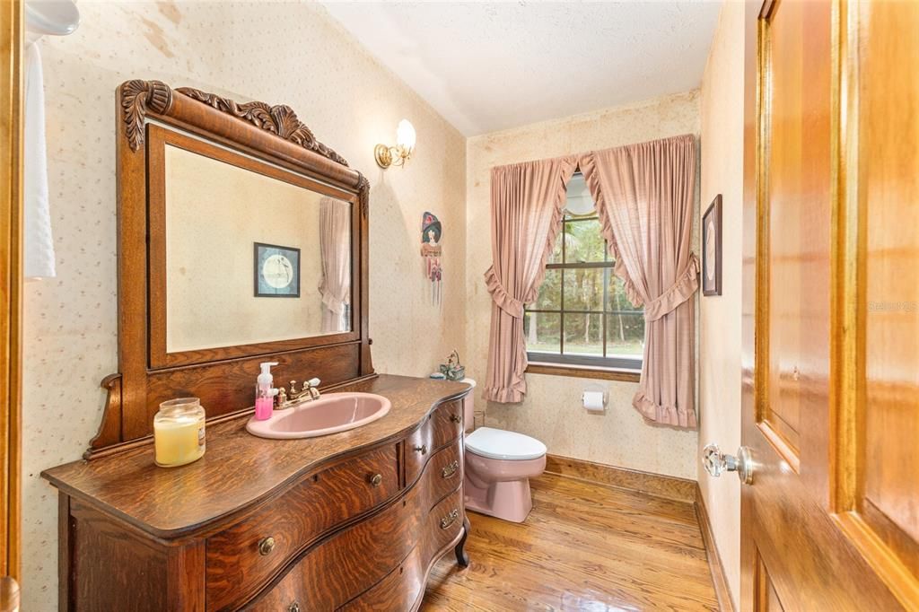 Active With Contract: $699,000 (4 beds, 3 baths, 3559 Square Feet)