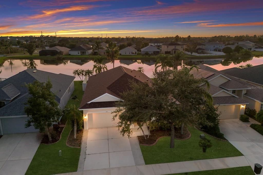 待售: $447,500 (4 贝兹, 2 浴室, 2207 平方英尺)