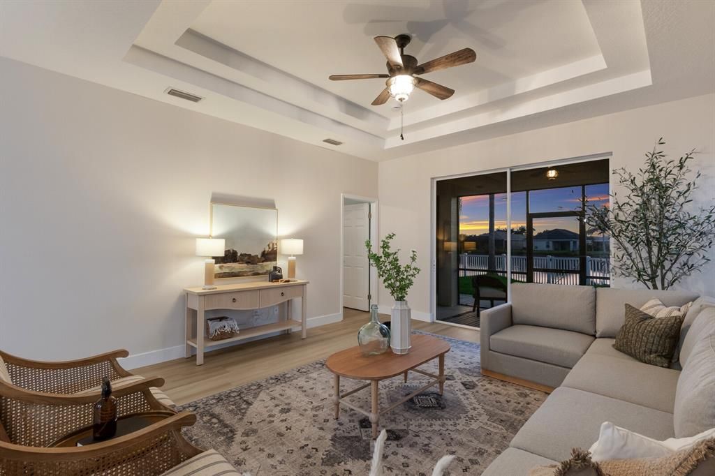 待售: $447,500 (4 贝兹, 2 浴室, 2207 平方英尺)