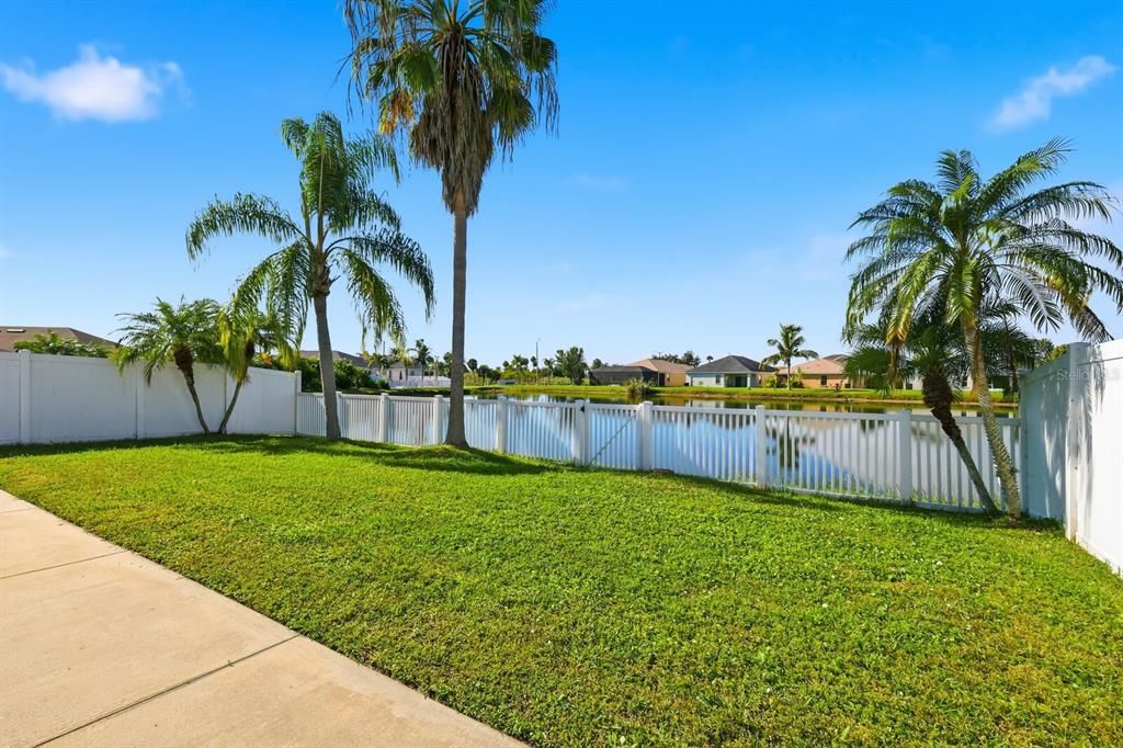 待售: $447,500 (4 贝兹, 2 浴室, 2207 平方英尺)