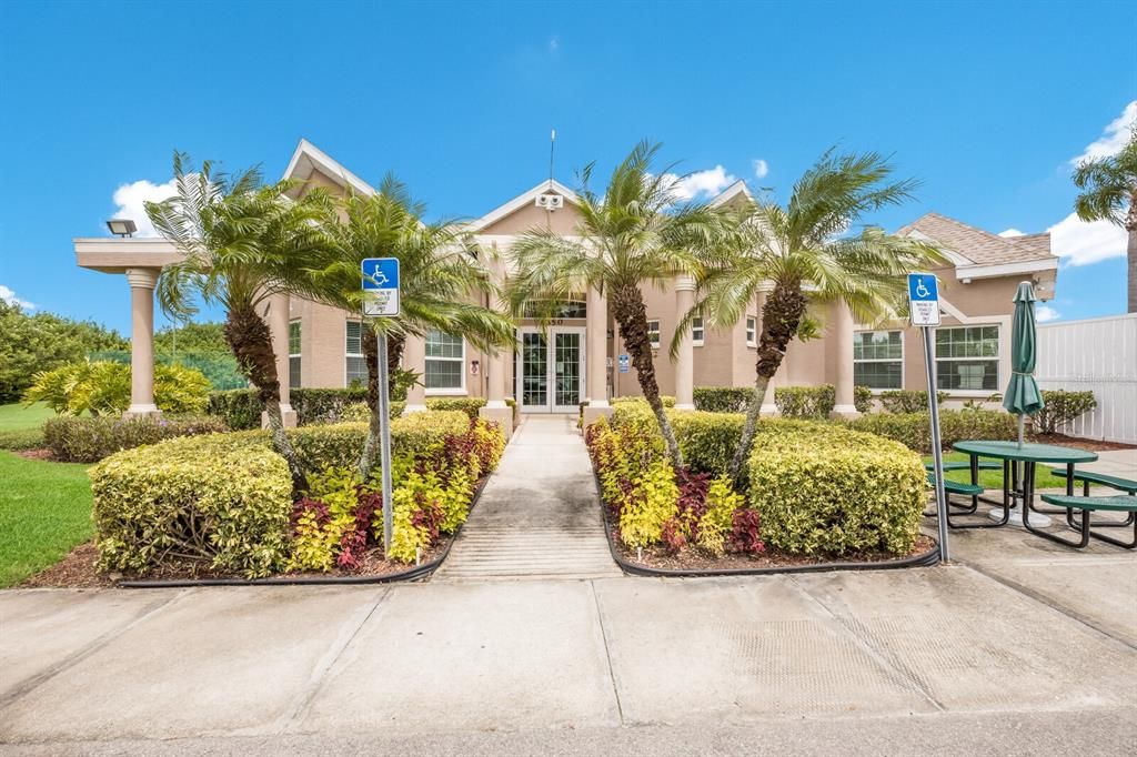 待售: $447,500 (4 贝兹, 2 浴室, 2207 平方英尺)