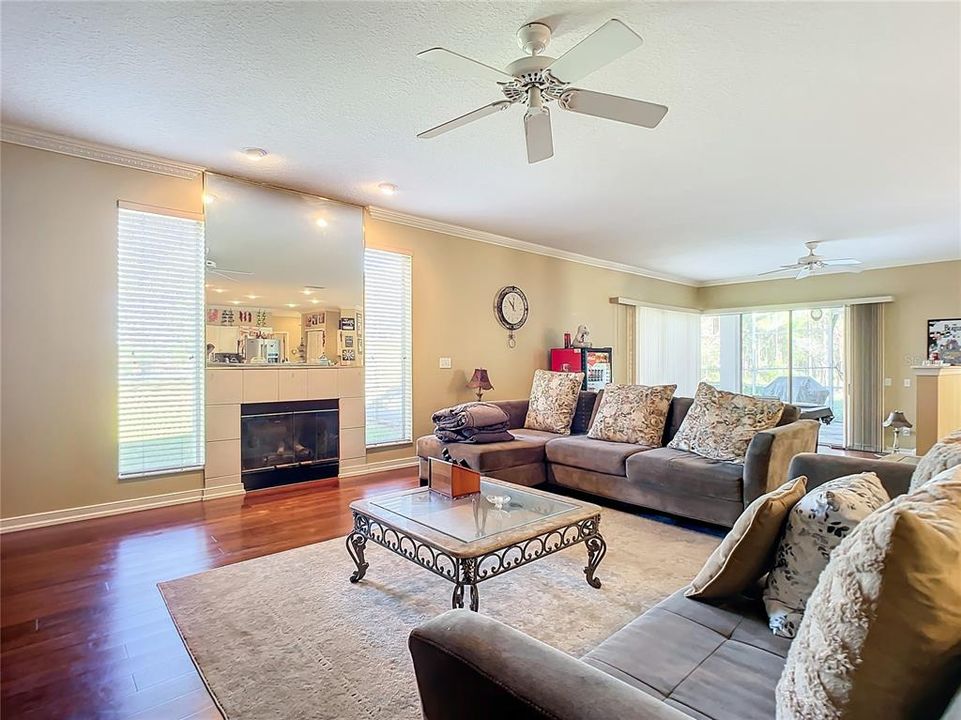 For Sale: $989,000 (4 beds, 3 baths, 3332 Square Feet)