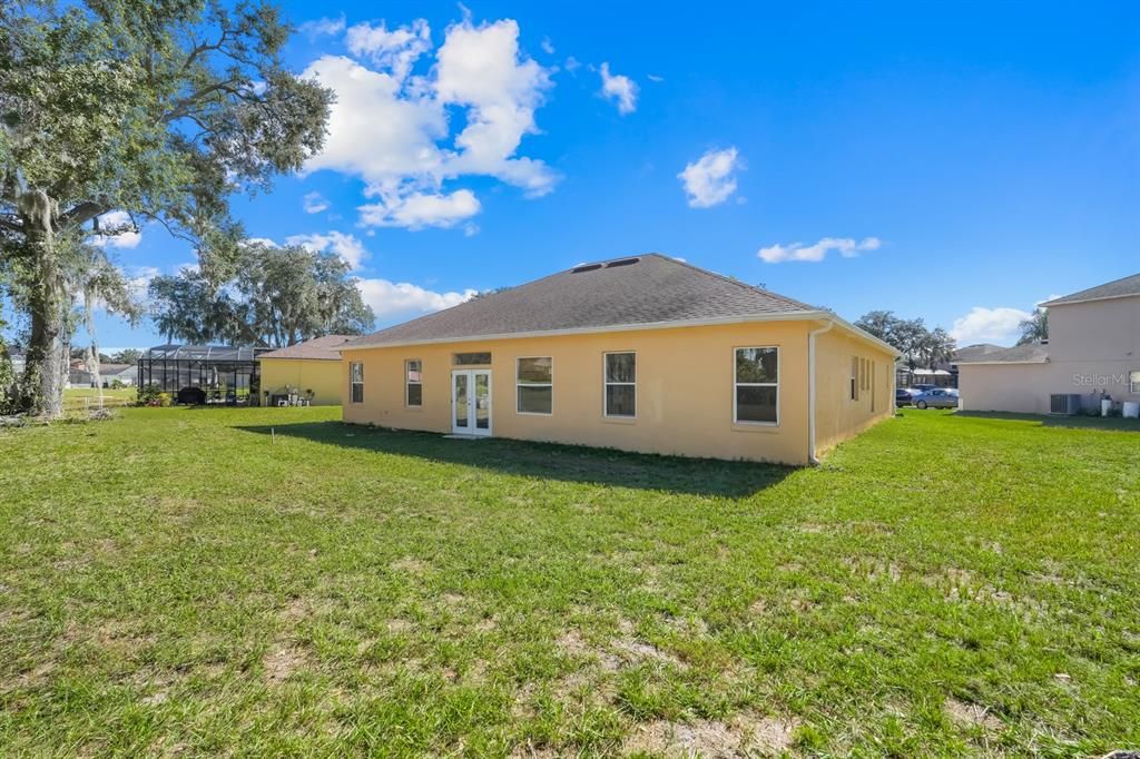For Sale: $345,000 (4 beds, 3 baths, 2308 Square Feet)