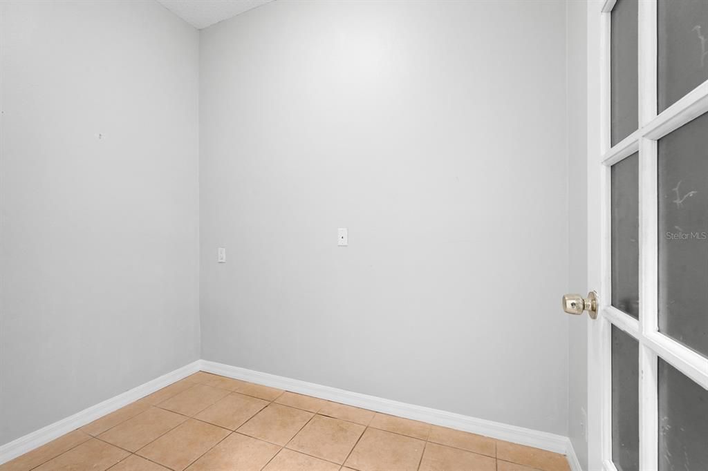 For Sale: $345,000 (4 beds, 3 baths, 2308 Square Feet)