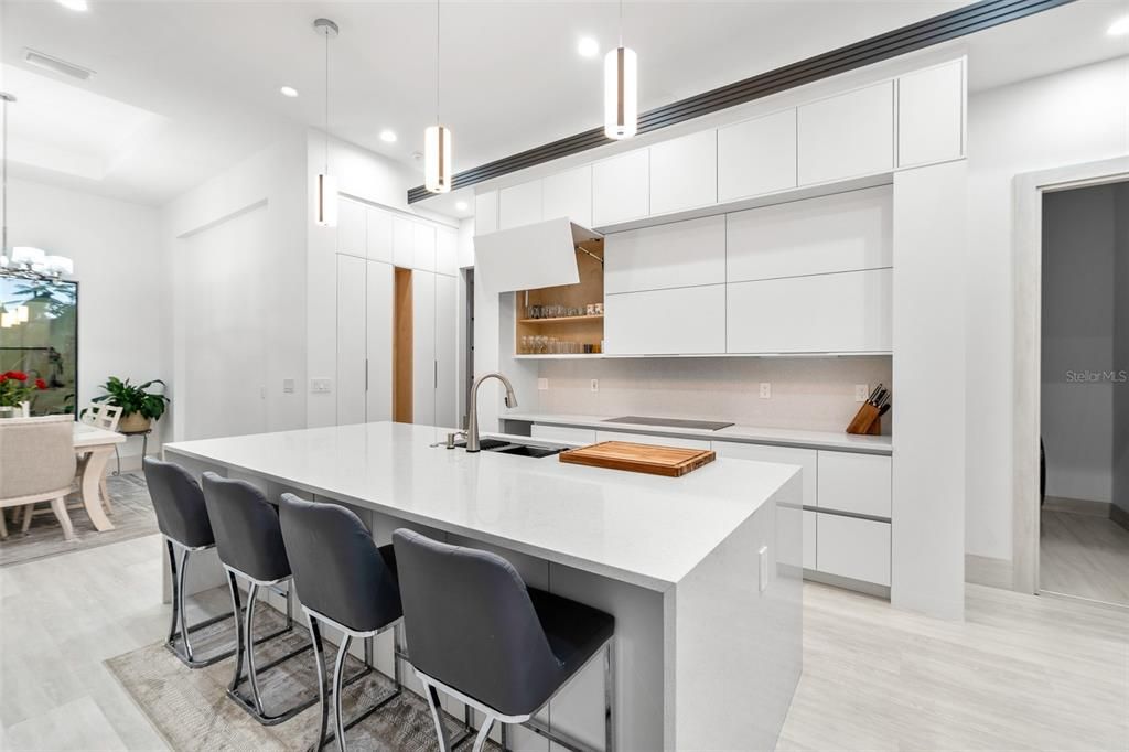 На продажу: $790,000 (3 спален, 3 ванн, 2066 Квадратных фут)