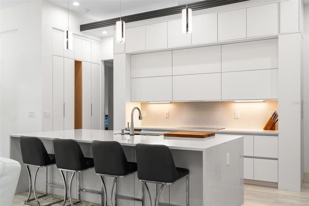 На продажу: $790,000 (3 спален, 3 ванн, 2066 Квадратных фут)