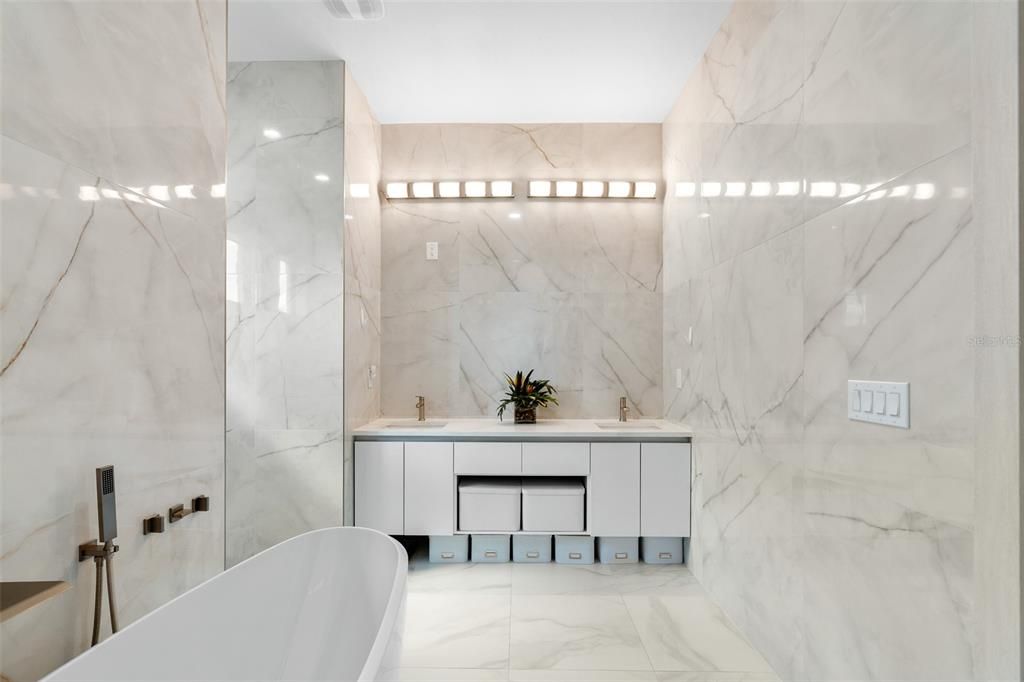 На продажу: $790,000 (3 спален, 3 ванн, 2066 Квадратных фут)