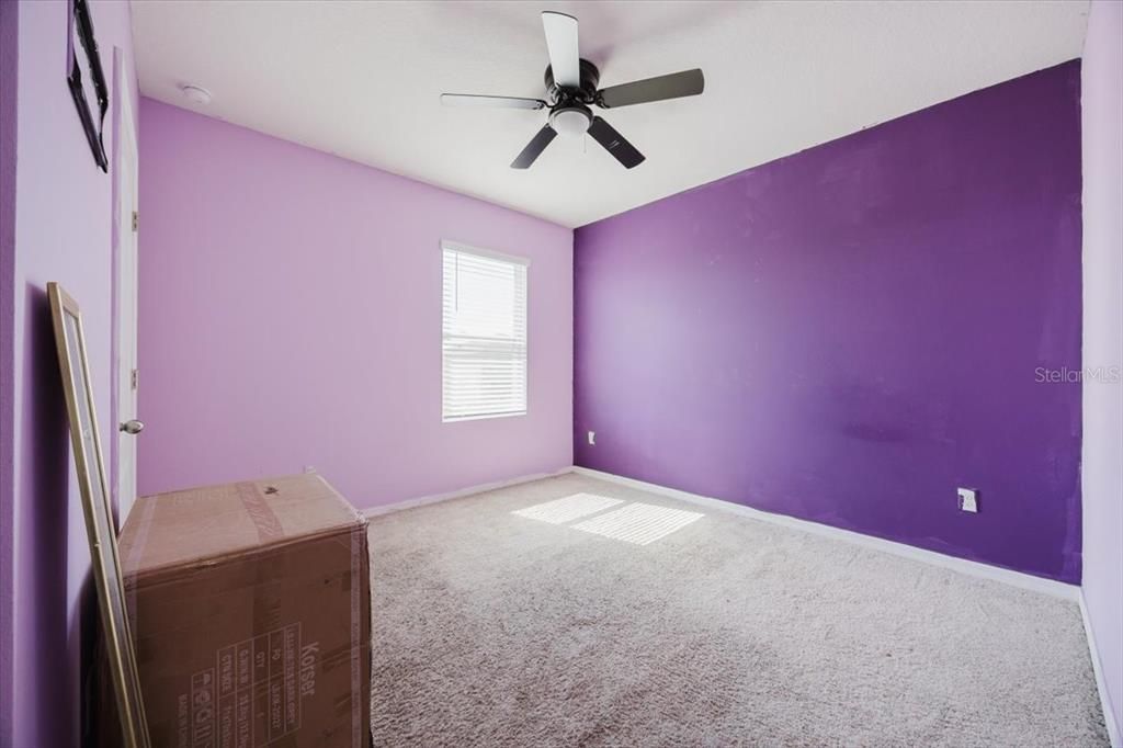 For Sale: $415,000 (5 beds, 3 baths, 2696 Square Feet)