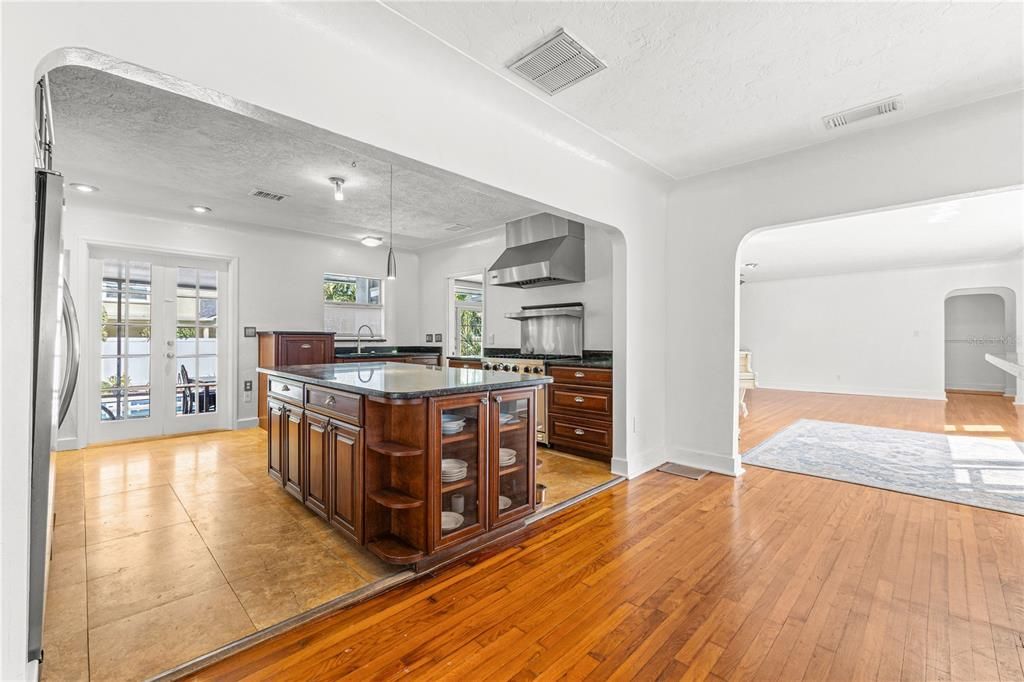 For Sale: $849,853 (4 beds, 4 baths, 3301 Square Feet)