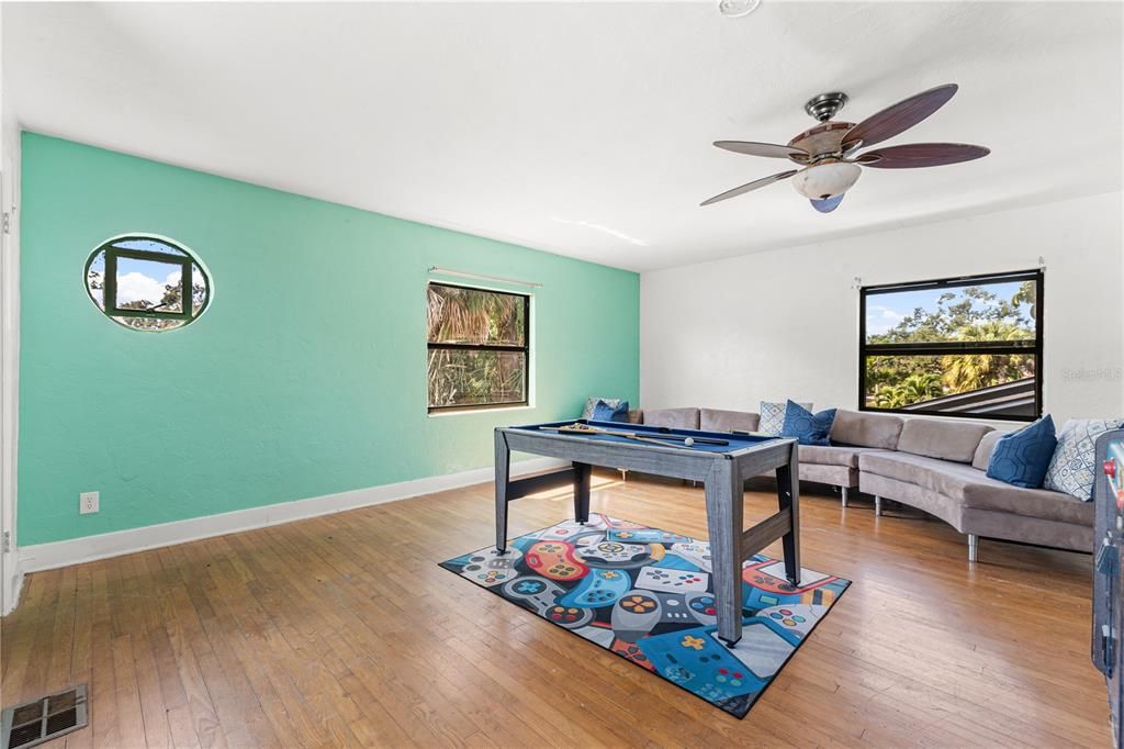 For Sale: $849,853 (4 beds, 4 baths, 3301 Square Feet)