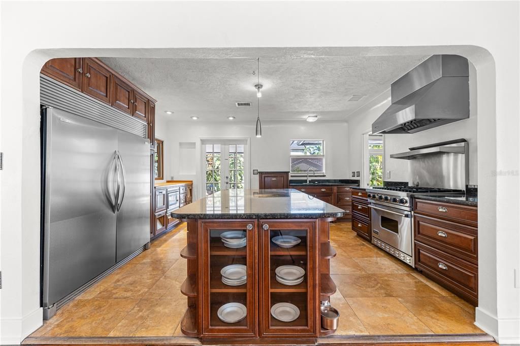 For Sale: $849,853 (4 beds, 4 baths, 3301 Square Feet)