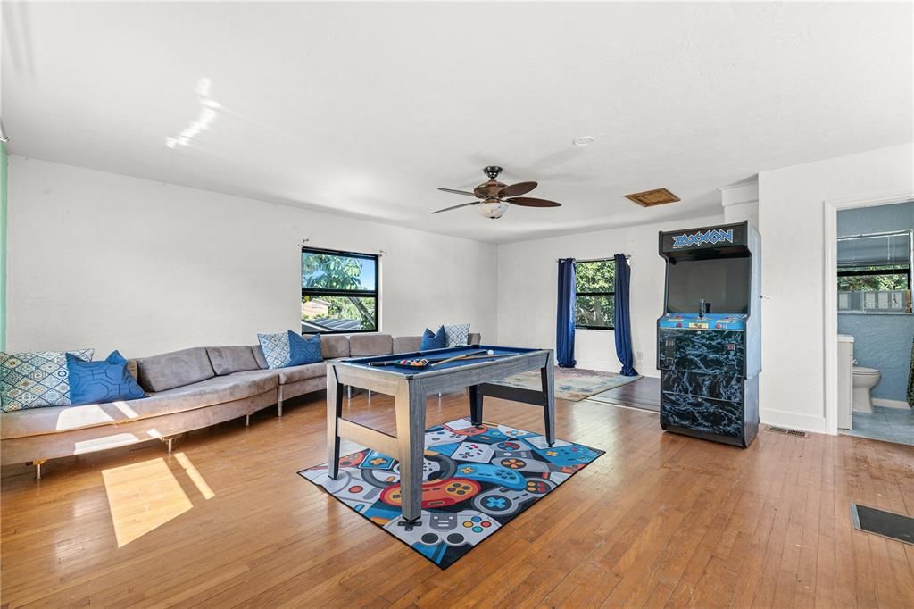 For Sale: $849,853 (4 beds, 4 baths, 3301 Square Feet)