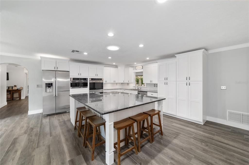 待售: $2,395,000 (3 贝兹, 3 浴室, 2338 平方英尺)