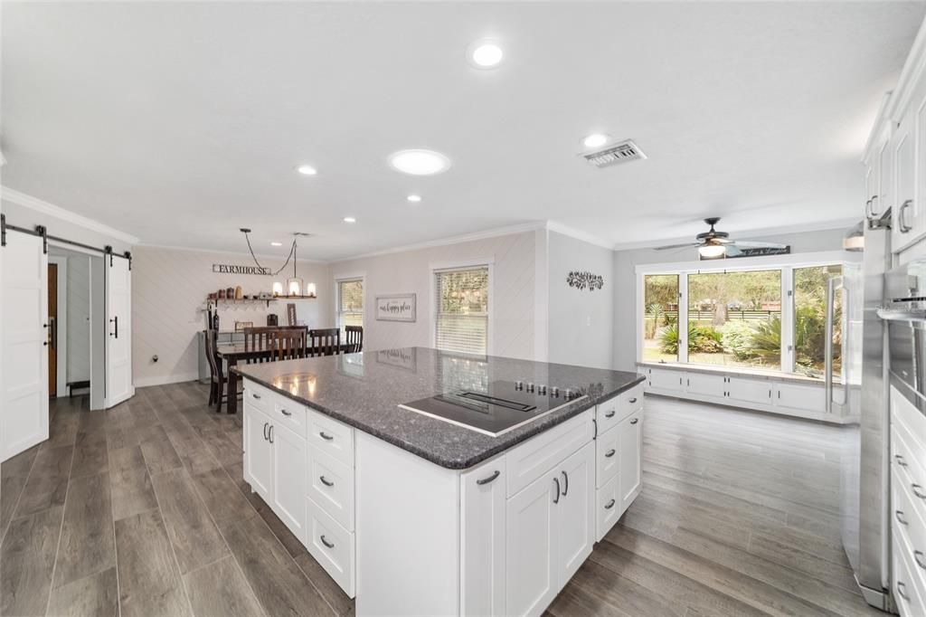 待售: $2,395,000 (3 贝兹, 3 浴室, 2338 平方英尺)