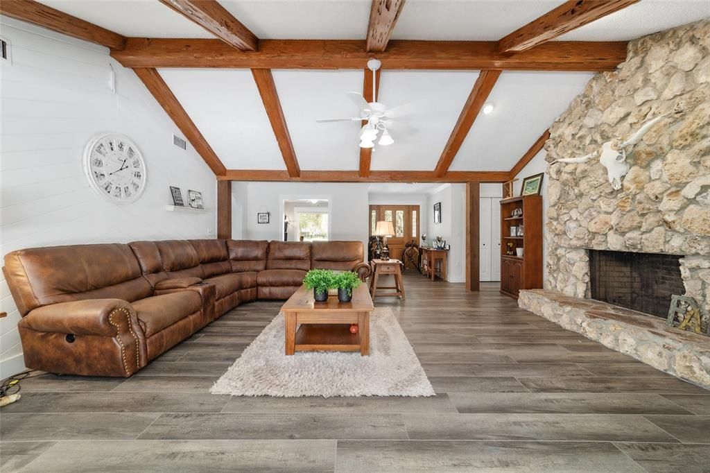 待售: $2,395,000 (3 贝兹, 3 浴室, 2338 平方英尺)