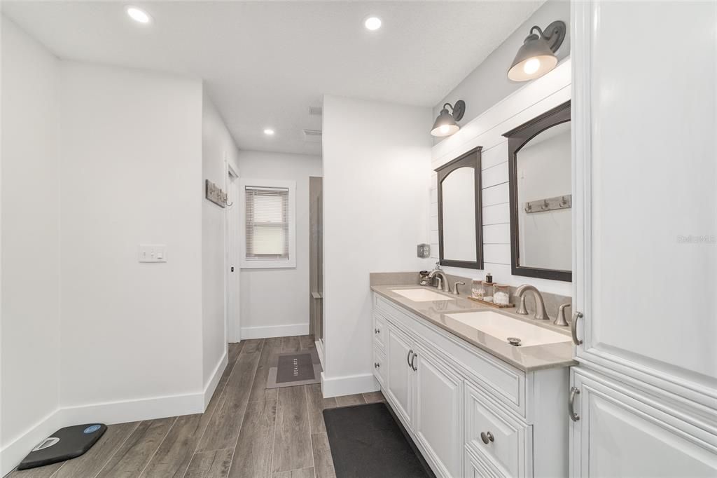 待售: $2,395,000 (3 贝兹, 3 浴室, 2338 平方英尺)