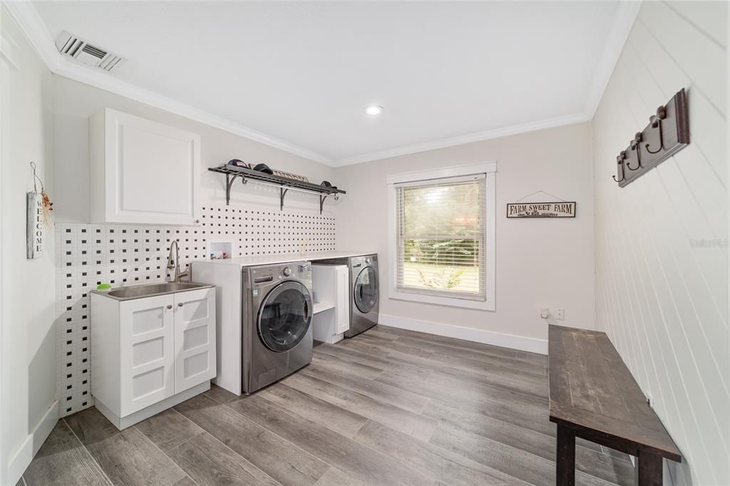 待售: $2,395,000 (3 贝兹, 3 浴室, 2338 平方英尺)