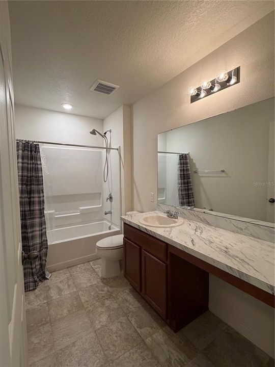 待售: $315,000 (3 贝兹, 2 浴室, 1363 平方英尺)