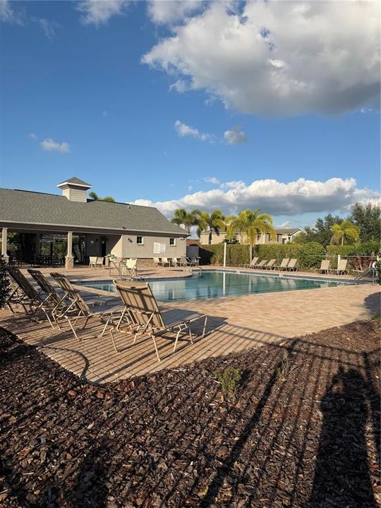 待售: $315,000 (3 贝兹, 2 浴室, 1363 平方英尺)