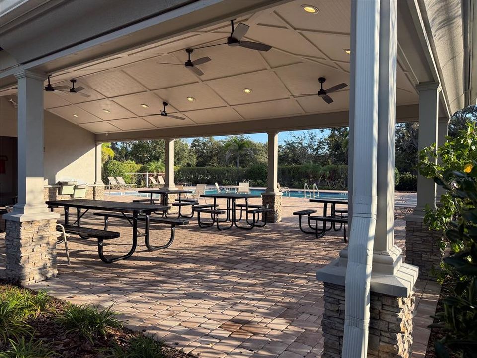 待售: $315,000 (3 贝兹, 2 浴室, 1363 平方英尺)