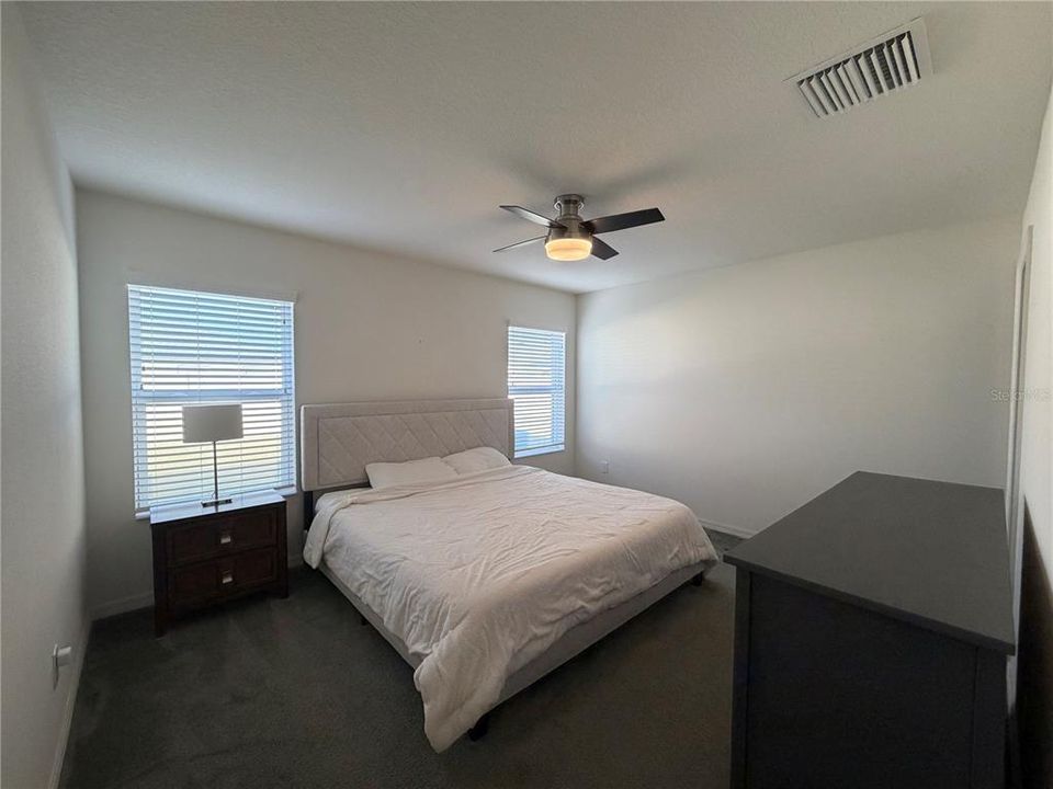 待售: $315,000 (3 贝兹, 2 浴室, 1363 平方英尺)