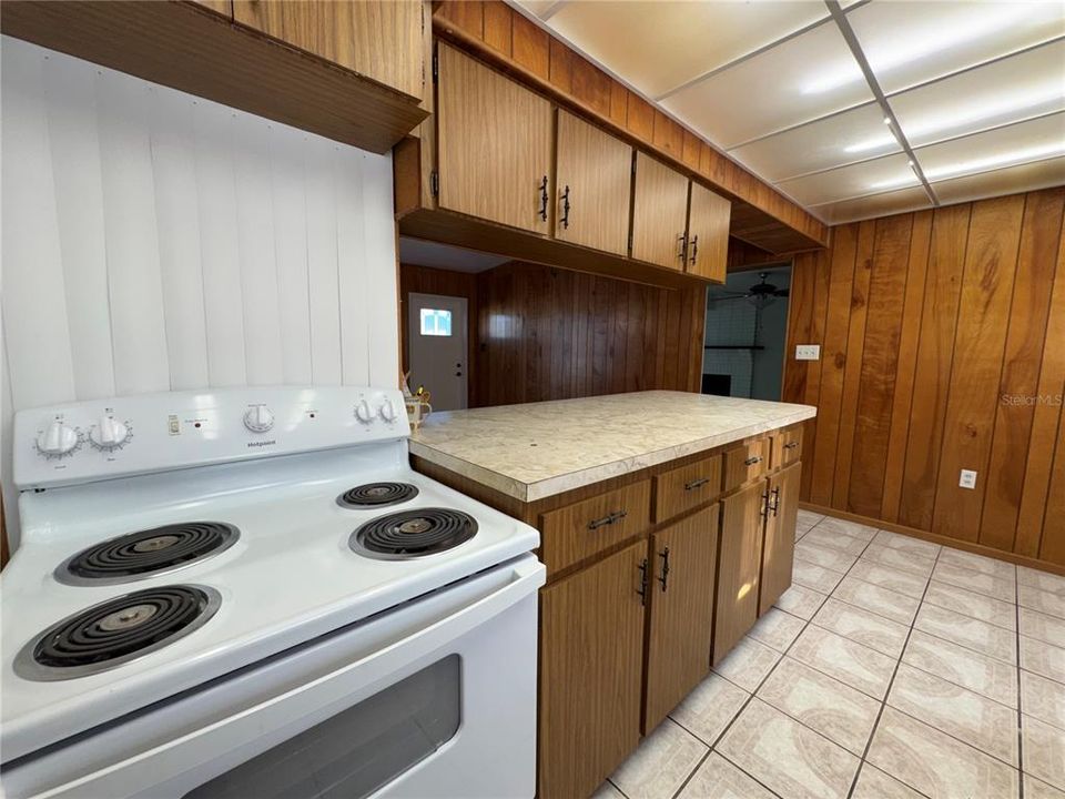 En Venta: $348,000 (3 camas, 2 baños, 1090 Pies cuadrados)