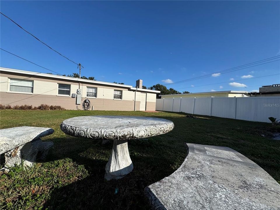 En Venta: $348,000 (3 camas, 2 baños, 1090 Pies cuadrados)