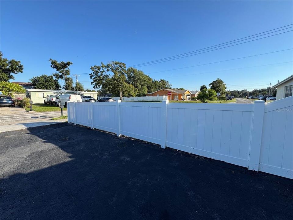 En Venta: $348,000 (3 camas, 2 baños, 1090 Pies cuadrados)