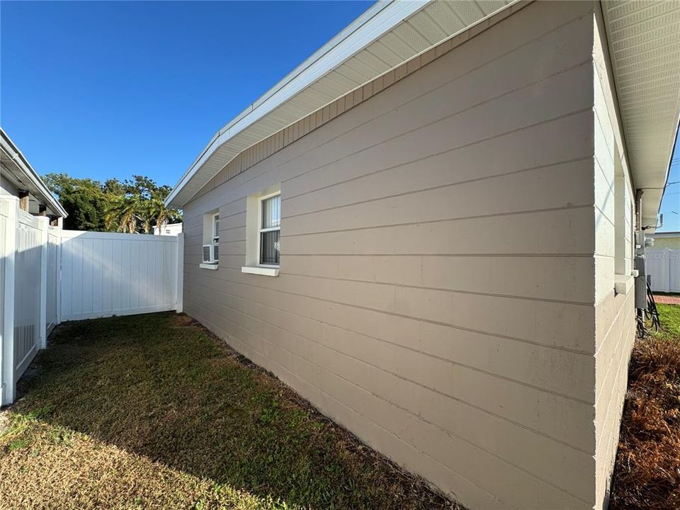 En Venta: $348,000 (3 camas, 2 baños, 1090 Pies cuadrados)